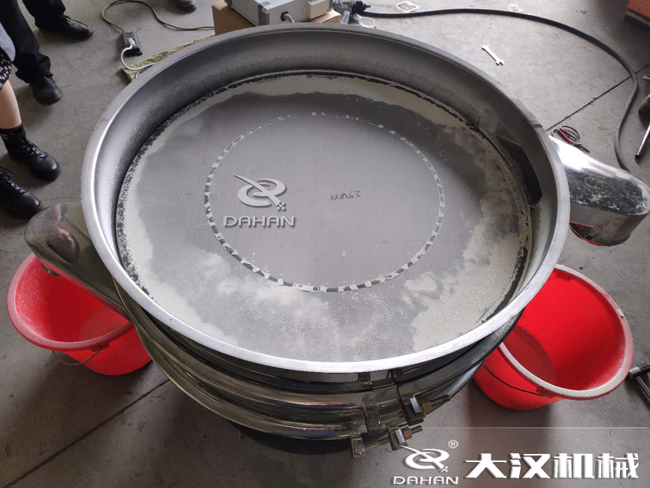 篩分過(guò)程中帶有水分的物料會(huì)影響篩分效果嗎？